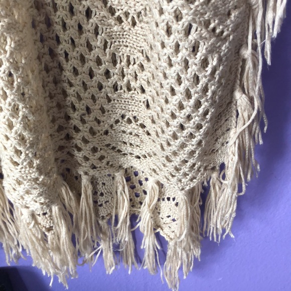 Crocheted Poncho - Picture 4 of 4